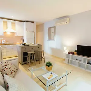  Apartment One & Lux- Lagar