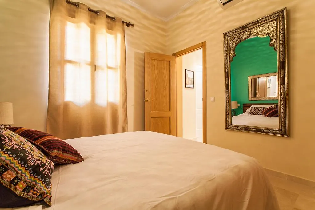 Bedouin Chic Rooftop - Space Maison Apartments Seville