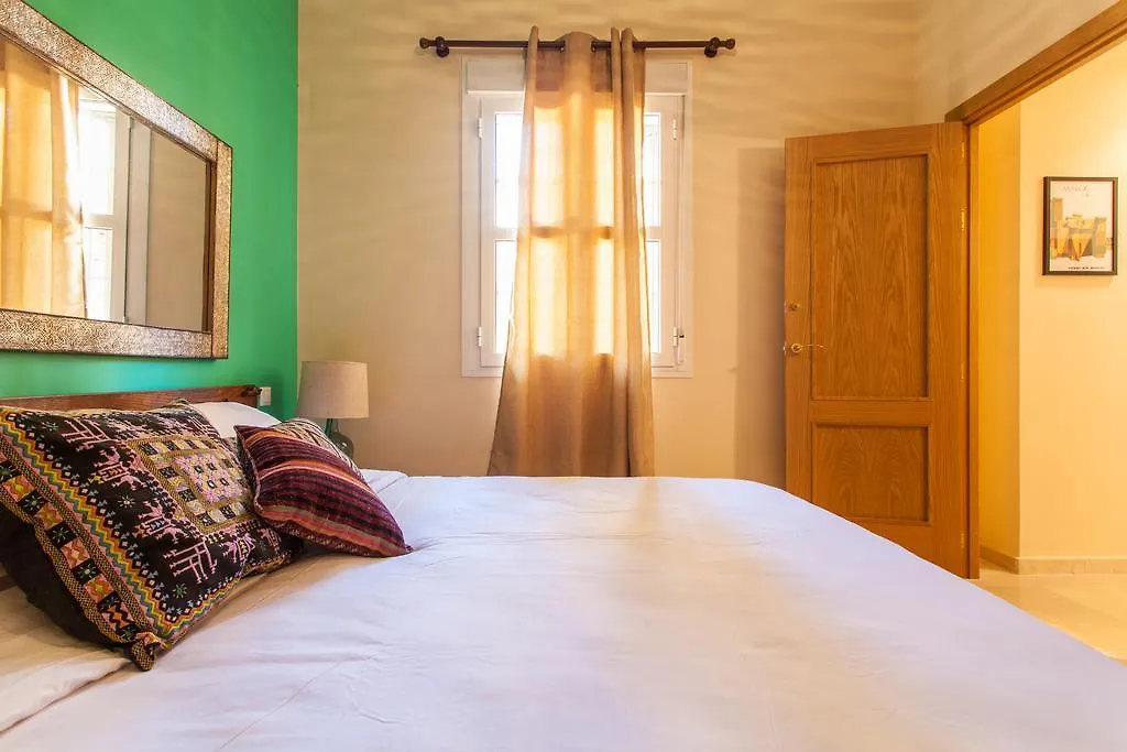 Bedouin Chic Rooftop - Space Maison Apartments 塞维利亚